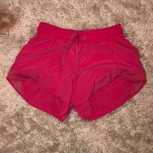 lululemon hotty hot short